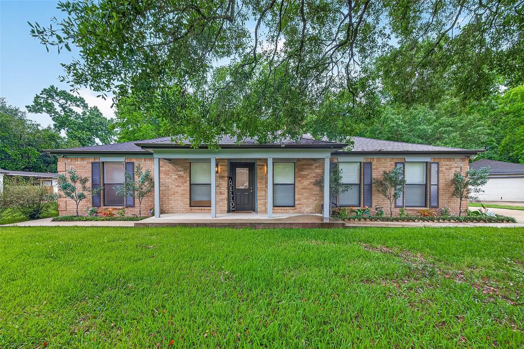 548 Brandon Road, Conroe, TX 77302 &mdash; a Toni Cramond transaction