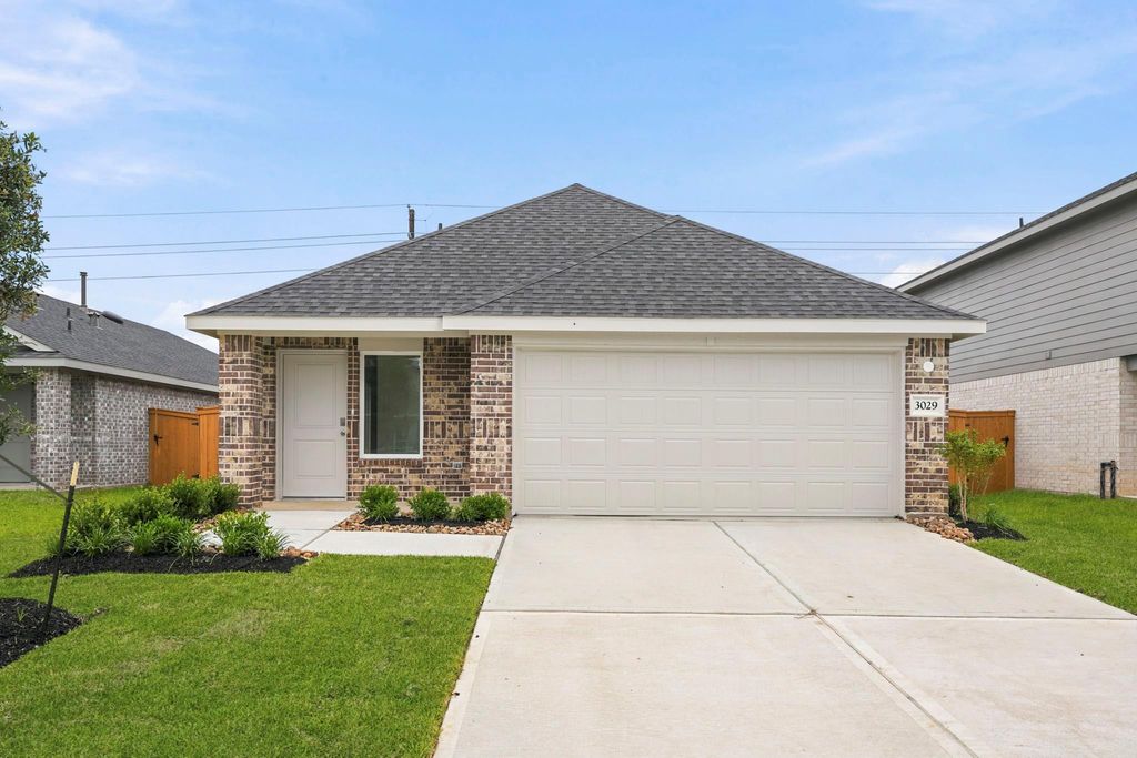 A new-construction home in Sunterra, Katy, closed by Toni Cramond
